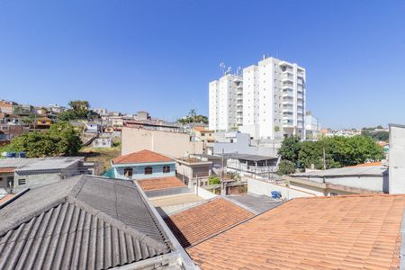 Vista Quintal de casa para alugar com 1 quarto, 43m² em Vila Picinin, São Paulo