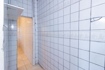 Corredor de casa para alugar com 1 quarto, 43m² em Vila Picinin, São Paulo