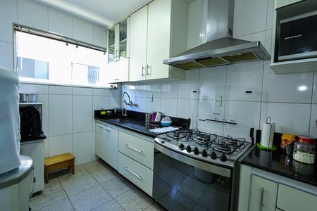 Cozinha de apartamento à venda com 3 quartos, 203m² em Coração Eucarístico, Belo Horizonte