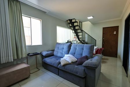 Apartamento à venda com 3 quartos, 203m² em Coração Eucarístico, Belo Horizonte