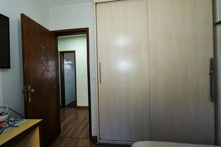 Quarto 1 de apartamento à venda com 3 quartos, 203m² em Coração Eucarístico, Belo Horizonte