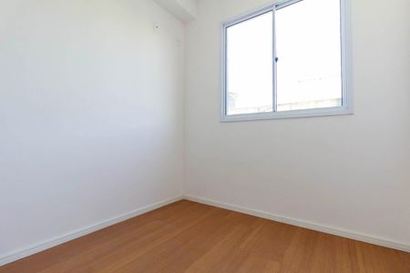 Quarto 2 de apartamento para alugar com 2 quartos, 36m² em Jardim Danfer, São Paulo