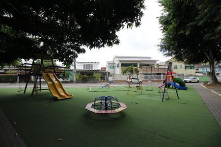Casa de condomínio para alugar com 225m², 2 quartos e 1 vagaÁrea Comum
