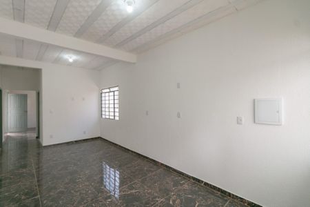 Casa para alugar com 3 quartos, 150m² em Glória, Belo Horizonte