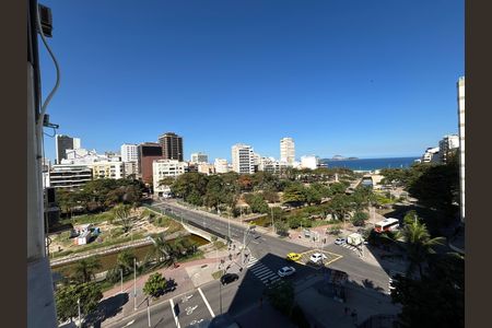 Apartamento para alugar com 80m², 2 quartos e sem vaga
