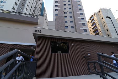 Apartamento para alugar com 49m², 2 quartos e 1 vagaFachada e portaria