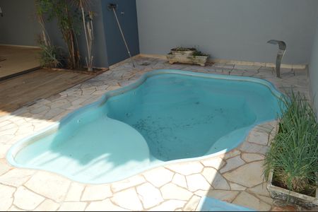Piscina de casa para alugar com 3 quartos, 260m² em Ribeirânia, Ribeirão Preto