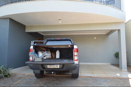 Garagem de casa para alugar com 3 quartos, 260m² em Ribeirânia, Ribeirão Preto