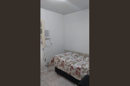 Quarto de casa à venda com 7 quartos, 320m² em Vigário Geral, Rio de Janeiro