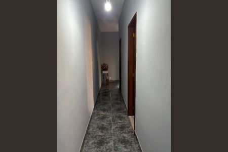 Corredor de casa à venda com 7 quartos, 320m² em Vigário Geral, Rio de Janeiro