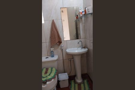 Banheiro de casa à venda com 7 quartos, 320m² em Vigário Geral, Rio de Janeiro