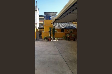 Área Externa de casa à venda com 7 quartos, 320m² em Vigário Geral, Rio de Janeiro