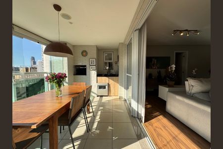Apartamento à venda com 109m², 3 quartos e 2 vagas Apartamento à venda com 109m², 3 quartos e 2 vagasVaranda
