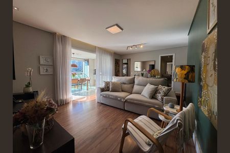 Apartamento à venda com 109m², 3 quartos e 2 vagas Apartamento à venda com 109m², 3 quartos e 2 vagasSala