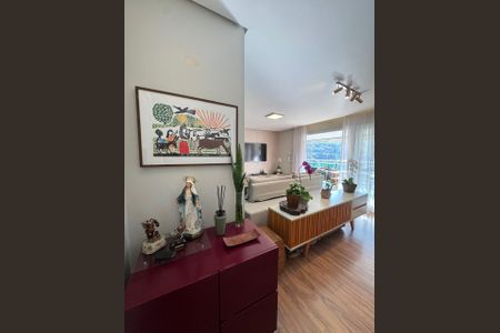 Apartamento à venda com 109m², 3 quartos e 2 vagas Apartamento à venda com 109m², 3 quartos e 2 vagasSala