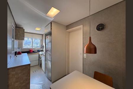 Apartamento à venda com 109m², 3 quartos e 2 vagas Apartamento à venda com 109m², 3 quartos e 2 vagasSala