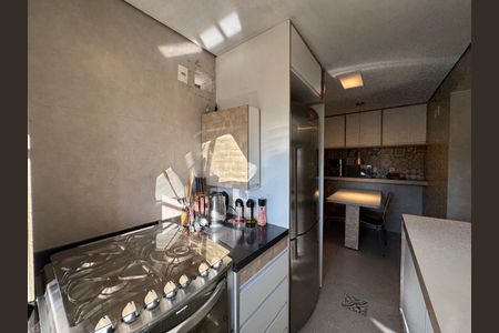 Apartamento à venda com 109m², 3 quartos e 2 vagas Apartamento à venda com 109m², 3 quartos e 2 vagasCozinha