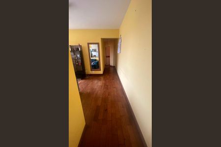 Corredor de apartamento para alugar com 3 quartos, 65m² em Vila das Belezas, São Paulo