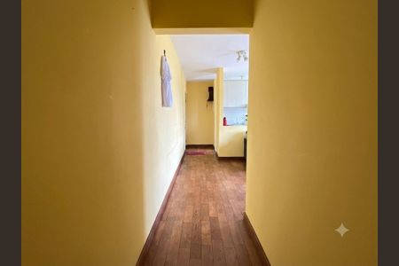 Corredor de apartamento para alugar com 3 quartos, 65m² em Vila das Belezas, São Paulo