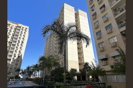 Fachada do bloco de apartamento para alugar com 3 quartos, 65m² em Cachambi, Rio de Janeiro