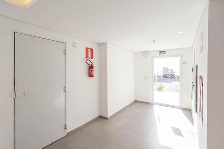 Apartamento para alugar com 55m², 2 quartos e 1 vaga Apartamento para alugar com 55m², 2 quartos e 1 vagaHall social