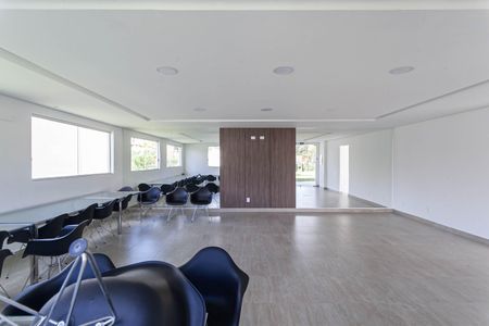 Apartamento para alugar com 55m², 2 quartos e 1 vaga Apartamento para alugar com 55m², 2 quartos e 1 vagaÁrea comum - Salão de festas