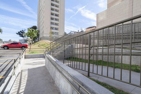 Apartamento para alugar com 55m², 2 quartos e 1 vaga Apartamento para alugar com 55m², 2 quartos e 1 vagaEntrada