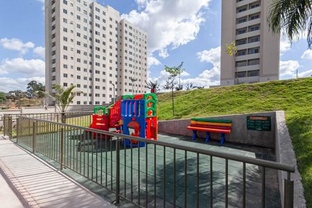 Apartamento para alugar com 55m², 2 quartos e 1 vaga Apartamento para alugar com 55m², 2 quartos e 1 vagaÁrea comum - Playground