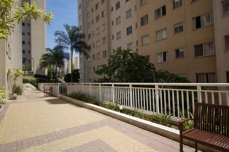 Área comum de apartamento para alugar com 2 quartos, 40m² em Vila Zat, São Paulo