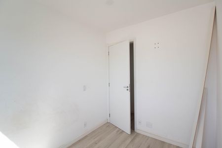 Quarto 1 de apartamento para alugar com 2 quartos, 40m² em Vila Zat, São Paulo