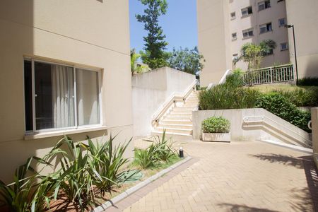 Área comum de apartamento para alugar com 2 quartos, 40m² em Vila Zat, São Paulo