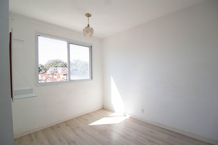 Sala de apartamento para alugar com 2 quartos, 40m² em Vila Zat, São Paulo