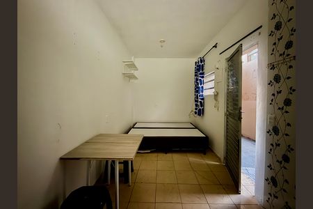 Casa para alugar com 30m², 1 quarto e sem vaga Casa para alugar com 30m², 1 quarto e sem vagaQuarto
