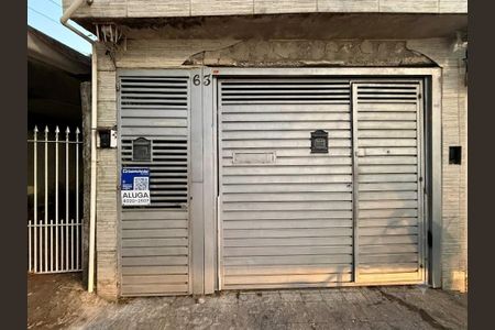 Fachada  de casa para alugar com 1 quarto, 30m² em Campo Belo, São Paulo