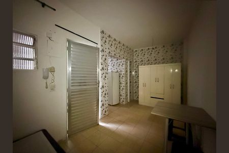 Casa para alugar com 30m², 1 quarto e sem vaga Casa para alugar com 30m², 1 quarto e sem vagaQuarto