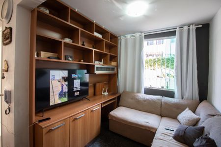 Sala de casa de condomínio à venda com 3 quartos, 117m² em Santa Rosa, Belo Horizonte