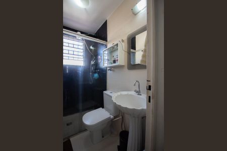 Banheiro de casa de condomínio à venda com 3 quartos, 117m² em Santa Rosa, Belo Horizonte