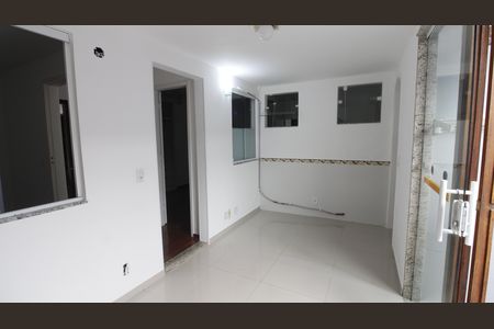 Copa de casa de condomínio para alugar com 3 quartos, 70m² em Portinho, Cabo Frio