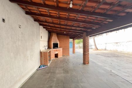 Casa para alugar com 145m², 2 quartos e 2 vagas