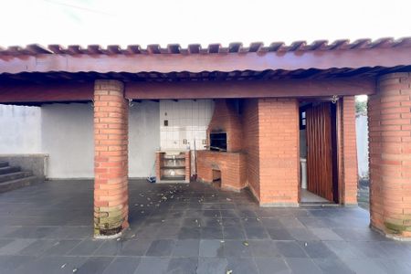 Casa para alugar com 145m², 2 quartos e 2 vagas