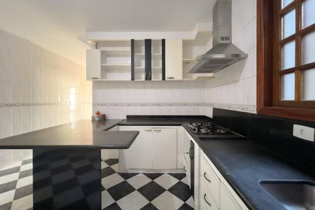 Casa para alugar com 145m², 2 quartos e 2 vagas