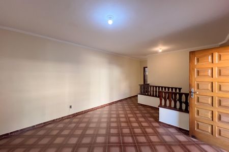 Casa para alugar com 145m², 2 quartos e 2 vagas