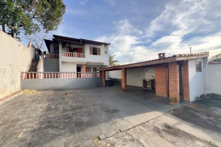 Casa para alugar com 145m², 2 quartos e 2 vagas