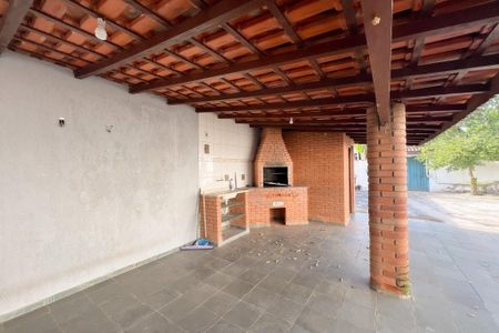 Casa para alugar com 145m², 2 quartos e 2 vagas