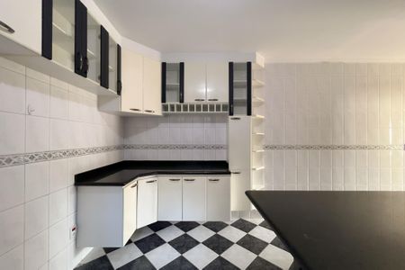 Casa para alugar com 145m², 2 quartos e 2 vagas