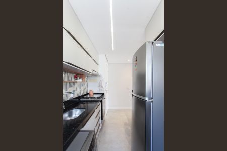 Cozinha de apartamento para alugar com 2 quartos, 50m² em Planalto, Belo Horizonte