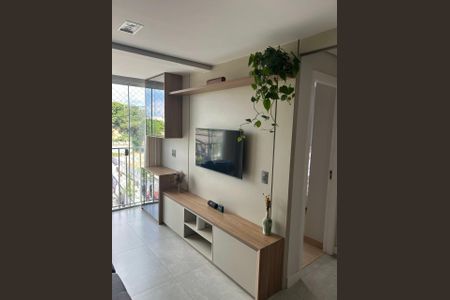Sala de apartamento para alugar com 2 quartos, 50m² em Planalto, Belo Horizonte