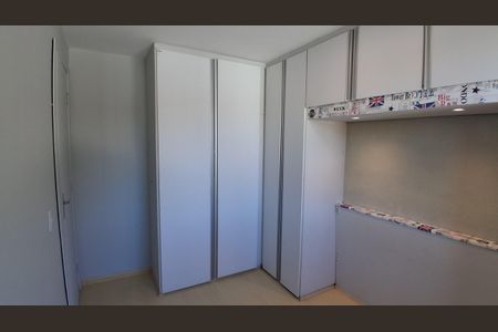 Apartamento para alugar com 3 quartos, 65m² em Pinheirinho, Curitiba