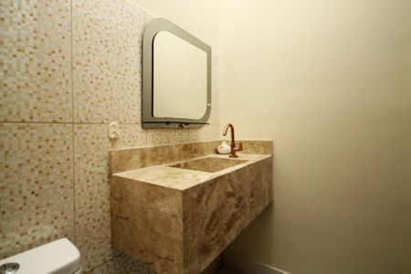 Casa de condomínio para alugar com 319m², 5 quartos e 6 vagas Casa de condomínio para alugar com 319m², 5 quartos e 6 vagasLavabo