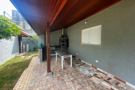 Casa de condomínio para alugar com 319m², 5 quartos e 6 vagas Casa de condomínio para alugar com 319m², 5 quartos e 6 vagasChurrasqueira
